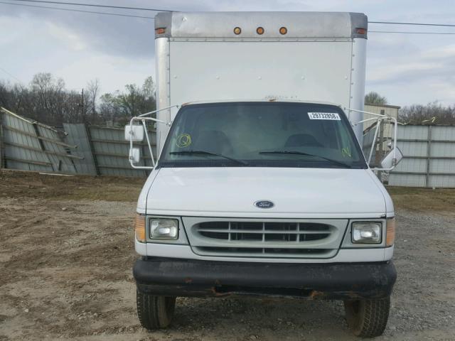 1FDWE35L22HB51003 - 2002 FORD ECONOLINE WHITE photo 9