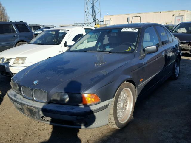WBADM6346YGU19302 - 2000 BMW 528 I AUTO GRAY photo 2