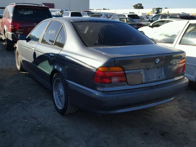 WBADM6346YGU19302 - 2000 BMW 528 I AUTO GRAY photo 3