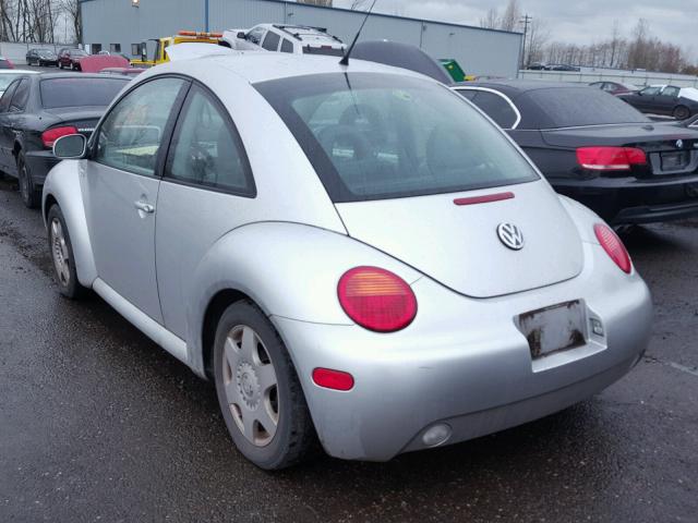 3VWCK21C81M458750 - 2001 VOLKSWAGEN NEW BEETLE 银色 照片 3