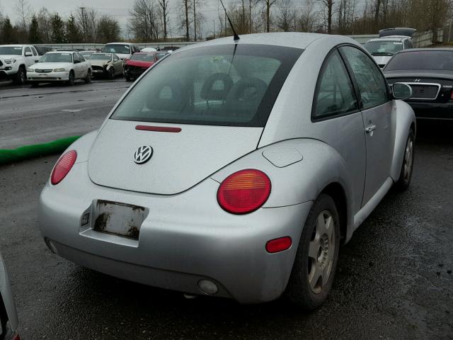 3VWCK21C81M458750 - 2001 VOLKSWAGEN NEW BEETLE 银色 照片 4