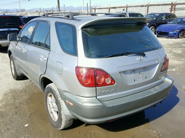 JT6GF10U8Y0053957 - 2000 LEXUS RX 300 SILVER photo 3