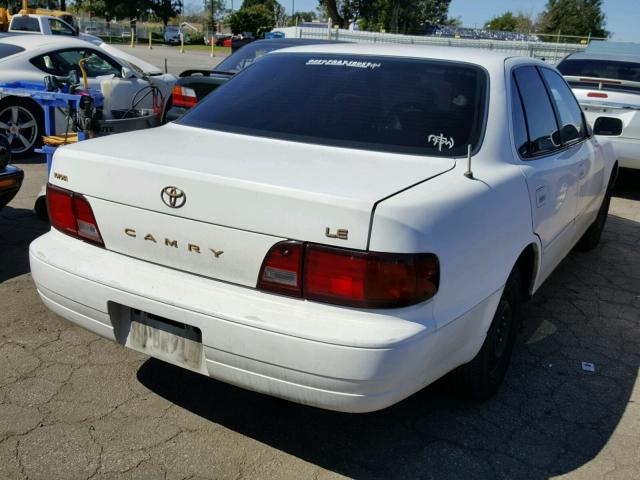 JT2SK12E9S0296973 - 1995 TOYOTA CAMRY LE WHITE photo 4