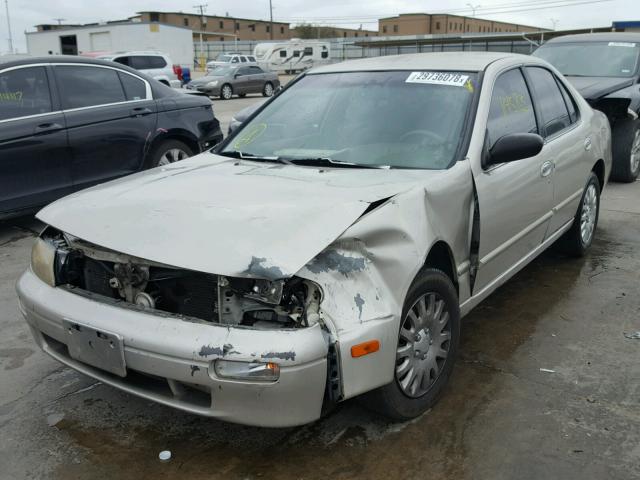 1N4BU31D4TC186893 - 1996 NISSAN ALTIMA XE BEIGE photo 2