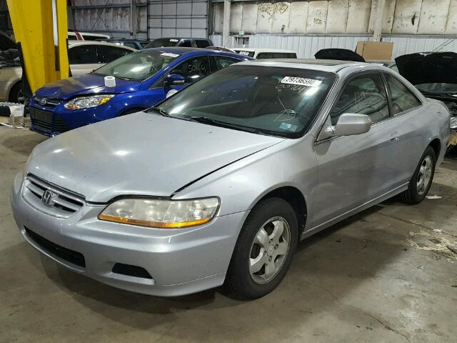 1HGCG32521A007645 - 2001 HONDA ACCORD EX SILVER photo 2