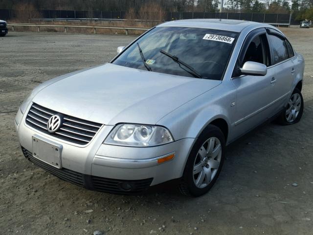 WVWRH63B32P075446 - 2002 VOLKSWAGEN PASSAT GLX 银色 照片 2