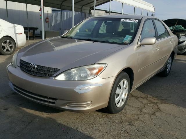 4T1BE32K83U748384 - 2003 TOYOTA CAMRY LE GOLD photo 2