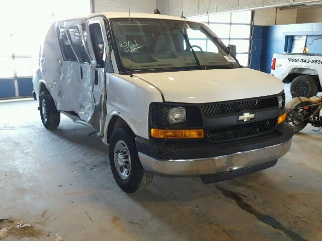 1GCWGFCA5E1914713 - 2014 CHEVROLET EXPRESS G2 WHITE photo 1