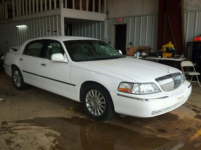 1LNHM81W34Y638979 - 2004 LINCOLN TOWN CAR E WHITE photo 1