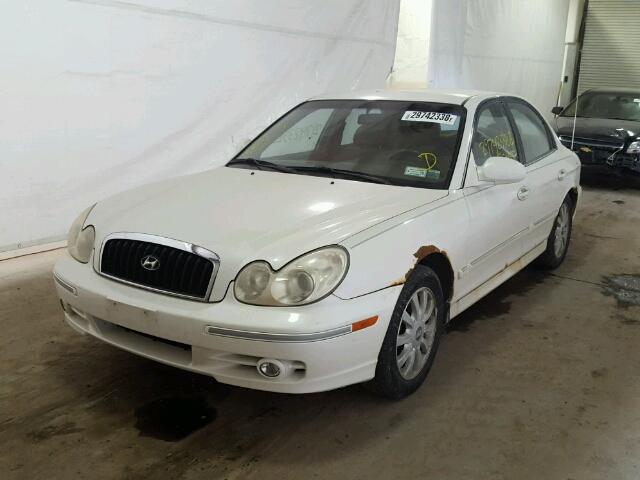 KMHWF35HX4A994421 - 2004 HYUNDAI SONATA GLS WHITE photo 2