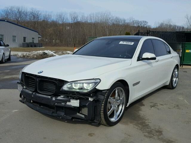 WBAYF8C57FD654046 - 2015 BMW 750 LXI WHITE photo 2