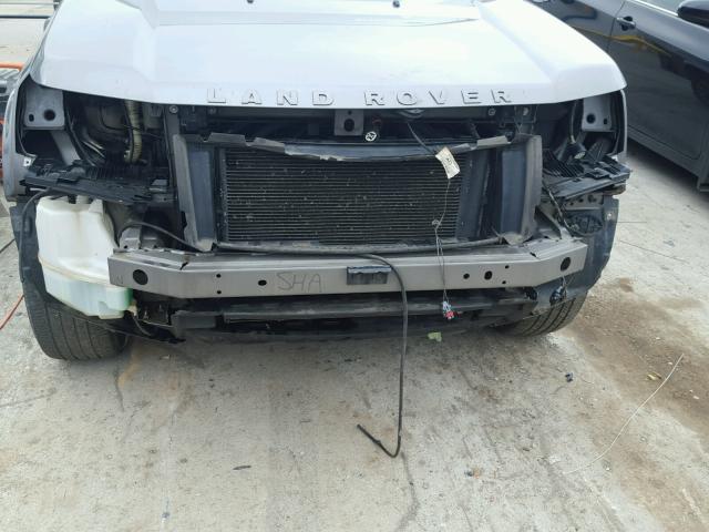 SALFS24N98H040850 - 2008 LAND ROVER LR2 SE TEC GRAY photo 9