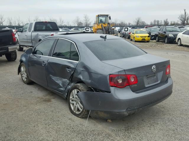 3VWDT71K85M624115 - 2005 VOLKSWAGEN NEW JETTA SILVER photo 3