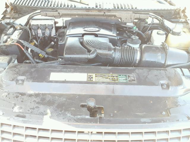 1FMFU15L94LB74589 - 2004 FORD EXPEDITION SILVER photo 7