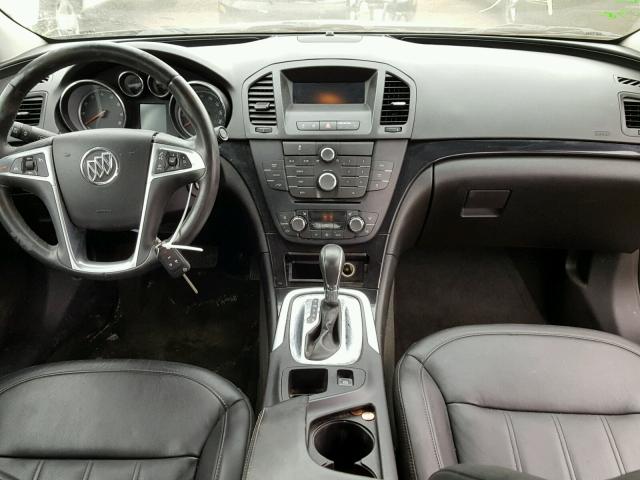 2G4GR5EK1C9162057 - 2012 BUICK REGAL BLUE photo 9