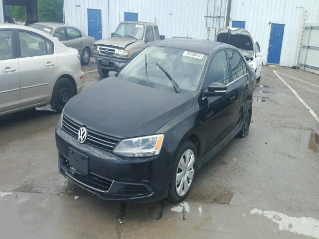 3VWDP7AJ7DM215999 - 2013 VOLKSWAGEN JETTA SE BLACK photo 2