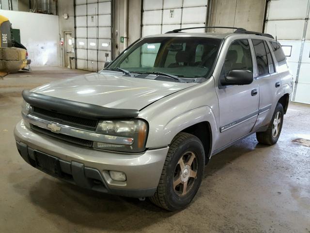 1GNDT13S622130147 - 2002 CHEVROLET TRAILBLAZE TAN photo 2