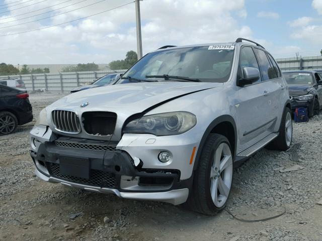 5UXFE83537LZ38910 - 2007 BMW X5 4.8I SILVER photo 2