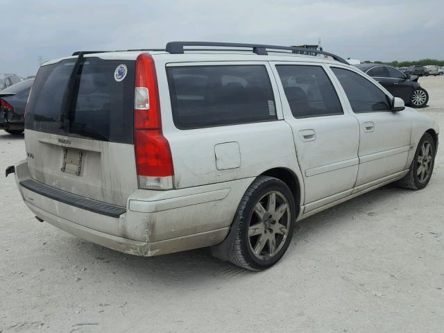 YV1SW612X62593495 - 2006 VOLVO V70 WHITE photo 4