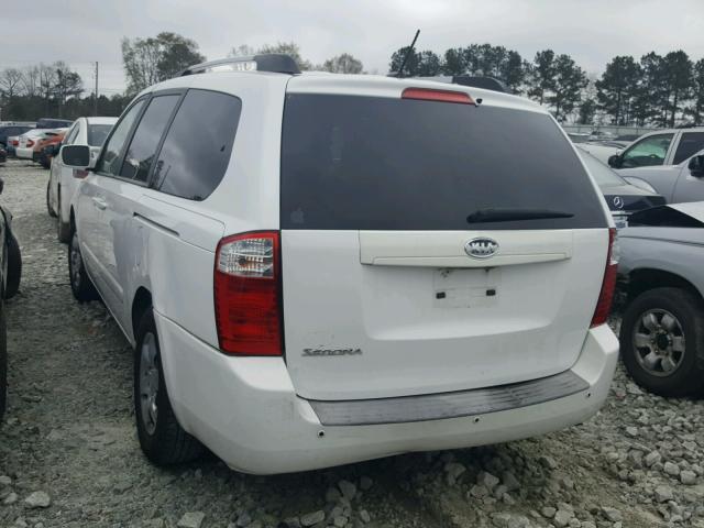 KNDMG4C33A6338582 - 2010 KIA SEDONA LX WHITE photo 3