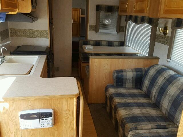 4YDT32D2827303966 - 2002 KEYSTONE HORNET WHITE photo 8