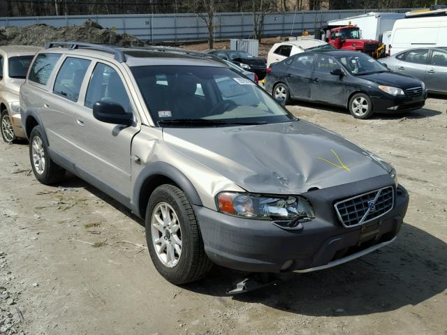 YV1SZ59H441137747 - 2004 VOLVO XC70 BEIGE photo 1