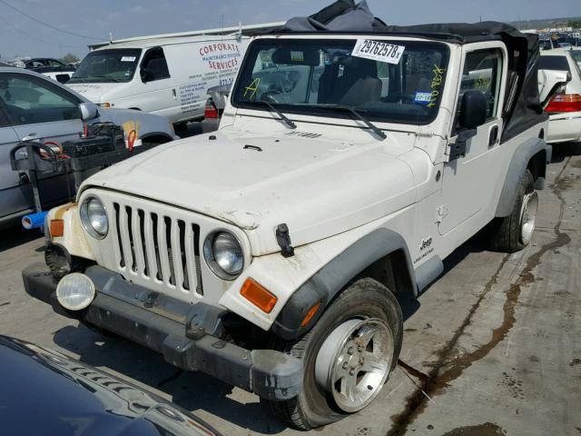 1J4FA44S75P357971 - 2005 JEEP WRANGLER / WHITE photo 2