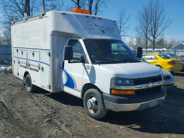 1GBJG31U671250953 - 2007 CHEVROLET EXPRESS G3 WHITE photo 1