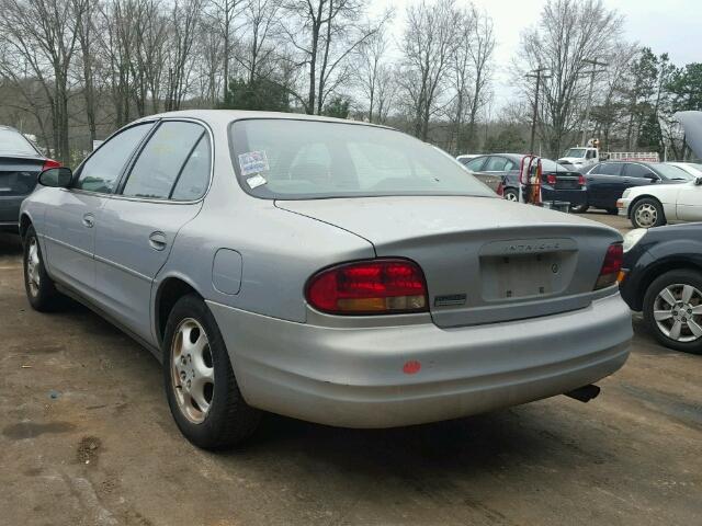 1G3WH52K8WF383626 - 1998 OLDSMOBILE INTRIGUE SILVER photo 3