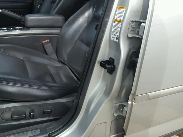 1LNHM86S92Y710884 - 2002 LINCOLN LS 银色 照片 10