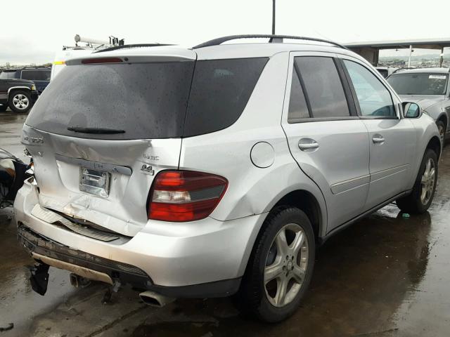 4JGBB86E77A176337 - 2007 MERCEDES-BENZ ML 350 SILVER photo 4