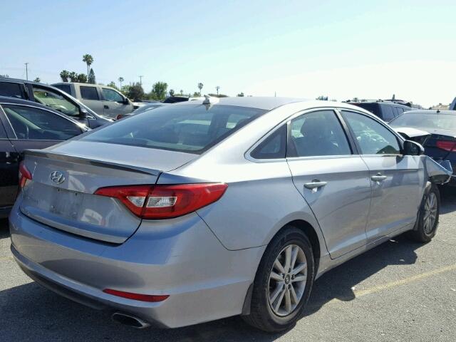 5NPE24AF9FH184196 - 2015 HYUNDAI SONATA SE SILVER photo 4