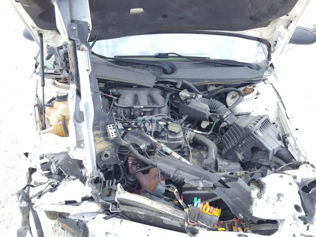 1FAHP53U55A265627 - 2005 FORD TAURUS SE WHITE photo 7