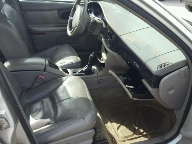 2G4WB55K221148701 - 2002 BUICK REGAL LS 银色 照片 5
