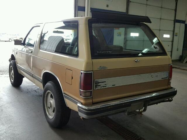 1G8CT18BXD0140086 - 1983 CHEVROLET BLAZER S10 GOLD photo 3