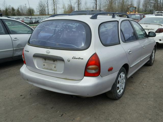 KMHJW25F8XU145135 - 1999 HYUNDAI ELANTRA BA SILVER photo 4