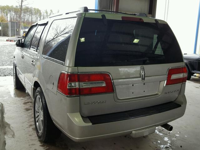 5LMFU28547LJ20816 - 2007 LINCOLN NAVIGATOR SILVER photo 3