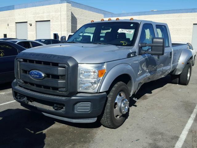 1FT8W3CT0BEC35853 - 2011 FORD F350 SUPER SILVER photo 2