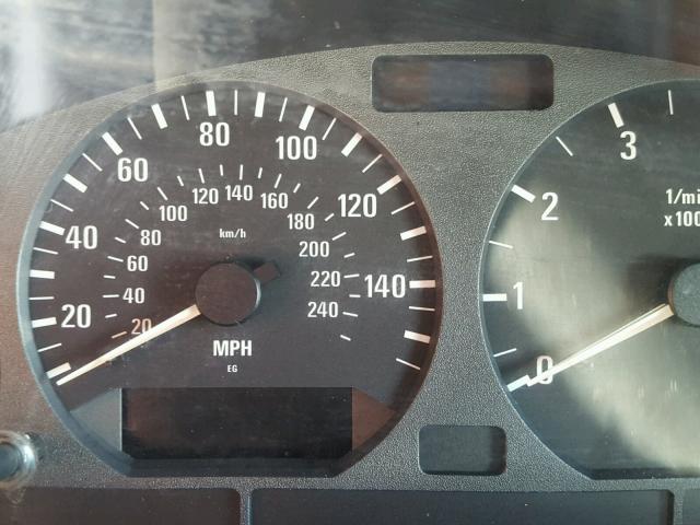 4USCH7328TLB70909 - 1996 BMW Z3 1.9 Чорний фото 8