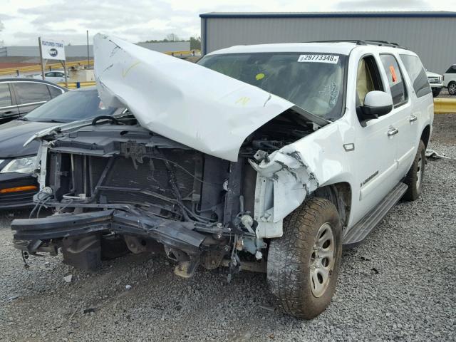 1GNFC16088R116236 - 2008 CHEVROLET SUBURBAN C WHITE photo 2