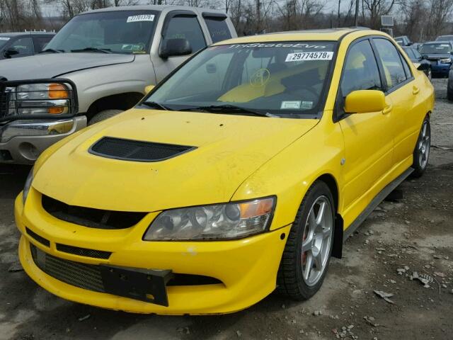 JA3AH86F63U112837 - 2003 MITSUBISHI LANCER EVO YELLOW photo 2