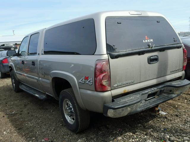 1GCGK13U73F225272 - 2003 CHEVROLET SILVERADO SILVER photo 3