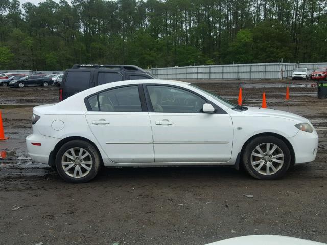 JM1BK12F081865454 - 2008 MAZDA 3 I WHITE photo 9