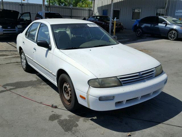 1N4BU31DXTC124141 - 1996 NISSAN ALTIMA XE WHITE photo 1