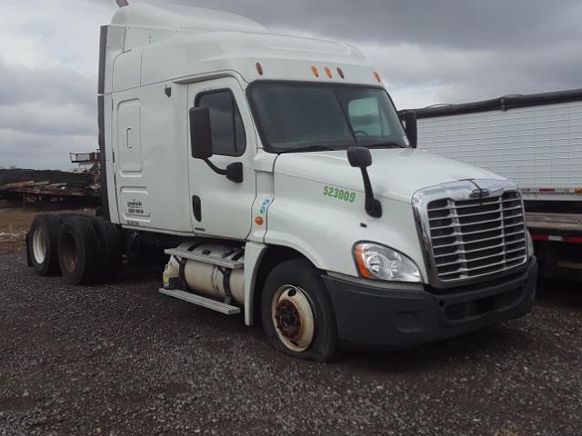 1FUJGLCK9BLAS1148 - 2011 FREIGHTLINER CASCADIA 1 WHITE photo 1