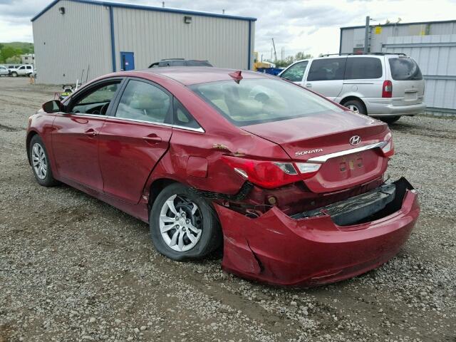 5NPEB4AC8CH366599 - 2012 HYUNDAI SONATA RED photo 3