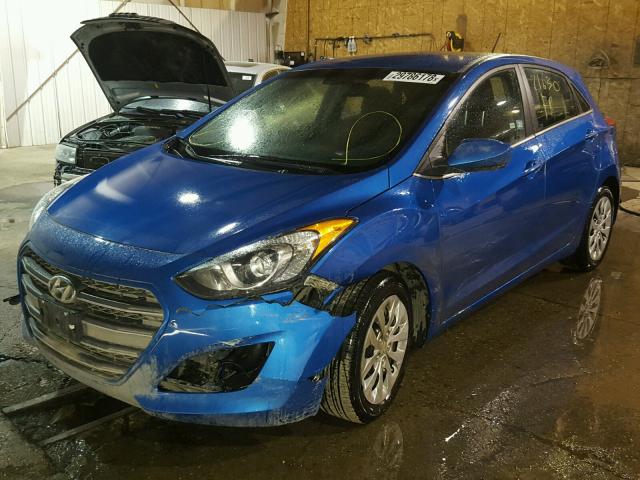 KMHD35LH8HU376095 - 2017 HYUNDAI ELANTRA GT BLUE photo 2