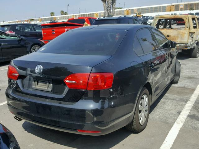 3VW2K7AJXEM442501 - 2014 VOLKSWAGEN JETTA BASE 黑色 照片 4