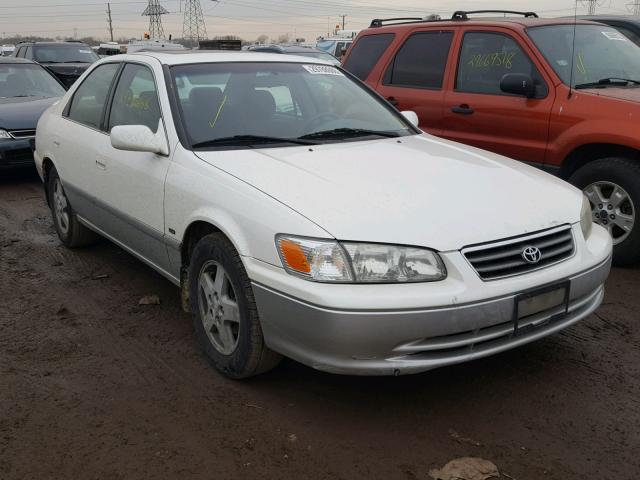 JT2BG22K410592222 - 2001 TOYOTA CAMRY CE WHITE photo 1