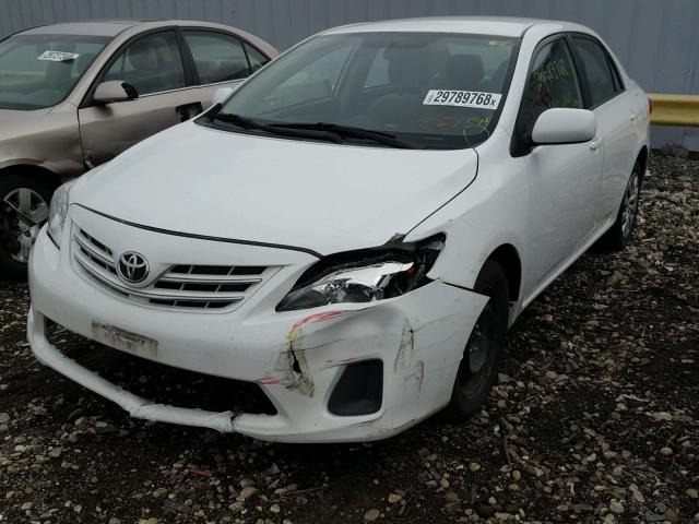 5YFBU4EE1DP177340 - 2013 TOYOTA COROLLA BA WHITE photo 2